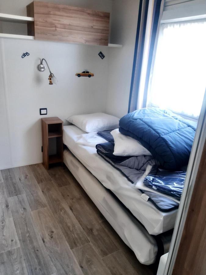 Camping Des Dunes De Contis Mobilhome 3Ch, Сен-Жюльен-ан-Борн Экстерьер фото